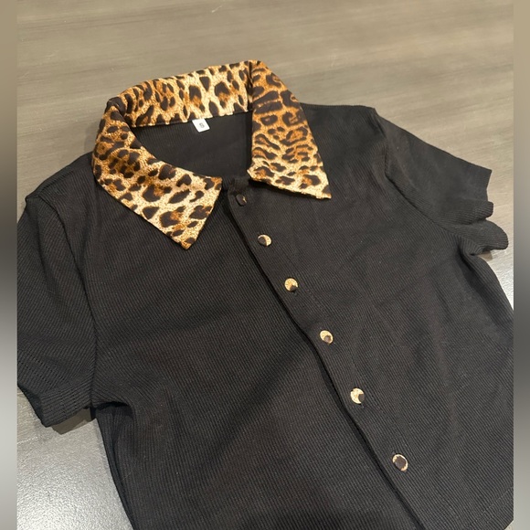 Pellucid- Leopard Collar Polo size small - Picture 2 of 7